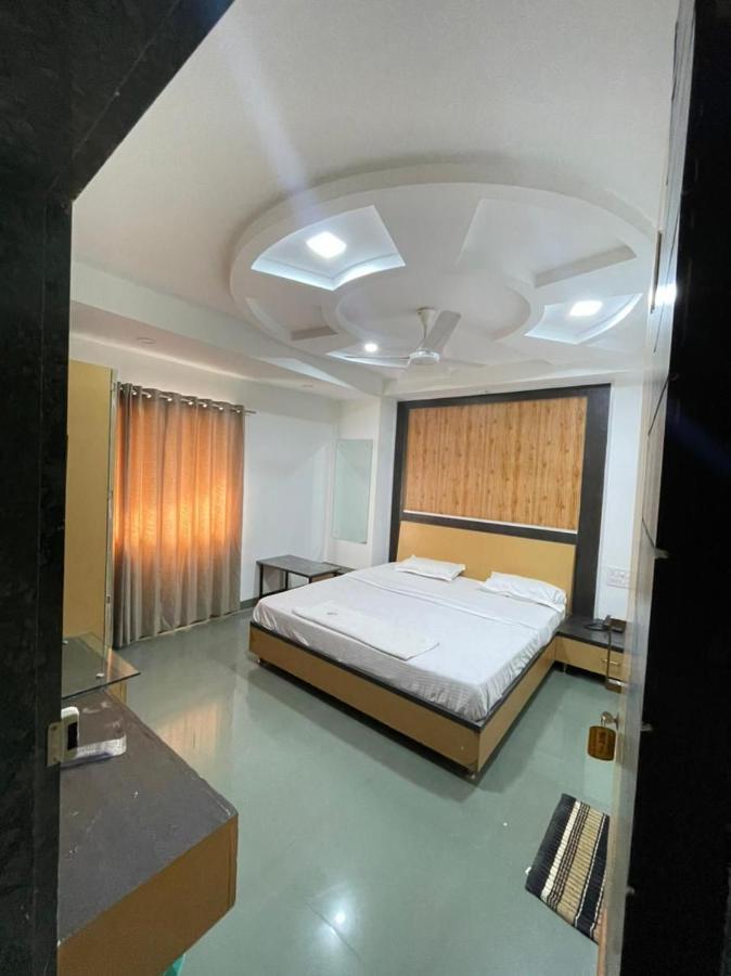Hotel Holiday Pride Aurangabad  Exterior foto